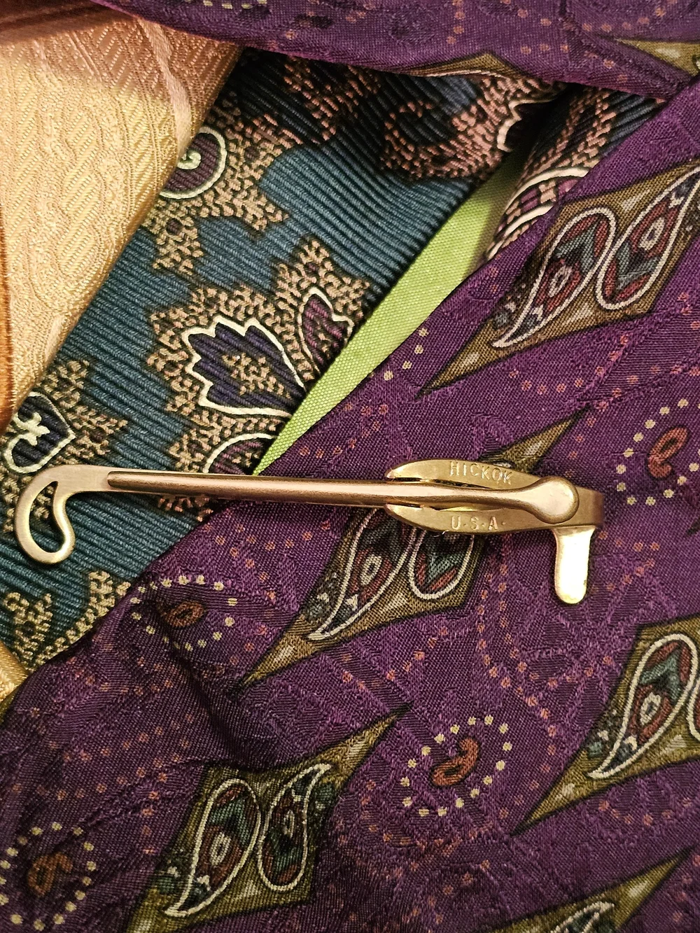 has no brand name elegant gold